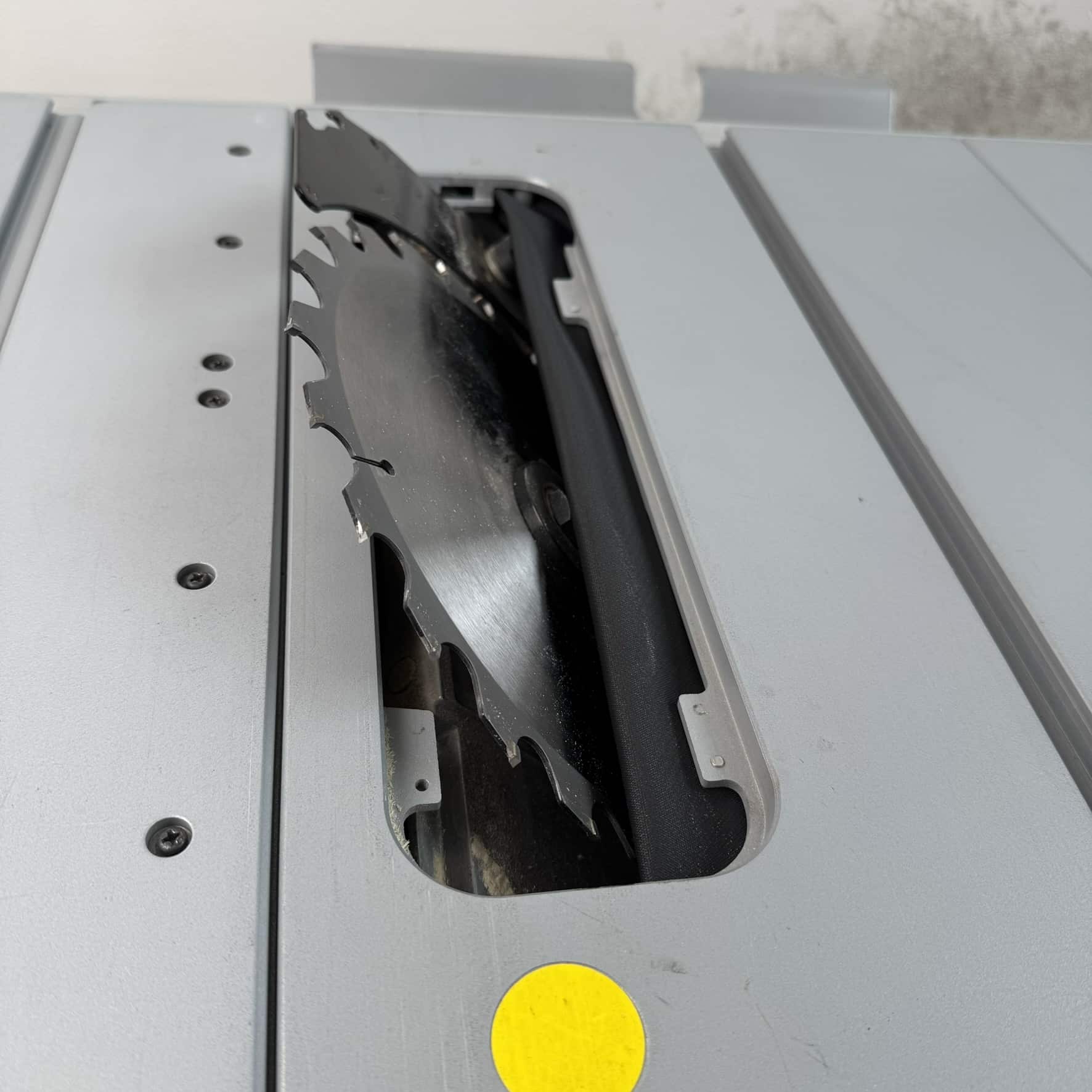 Cubierta de cuchilla DustShield para Bosch GTS 10XC