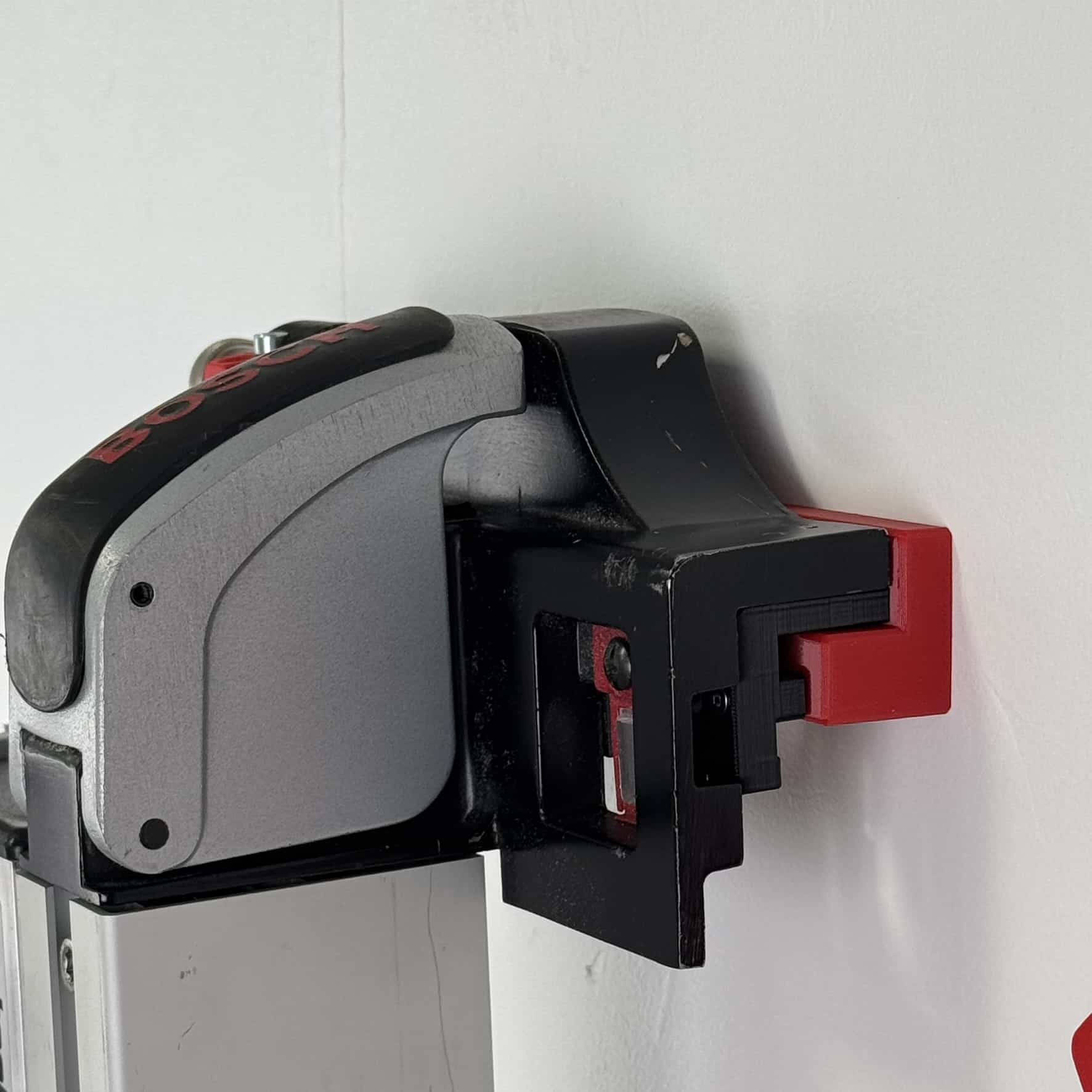 Wandhalterung für Bosch GTS 10XC Parallelanschlag
