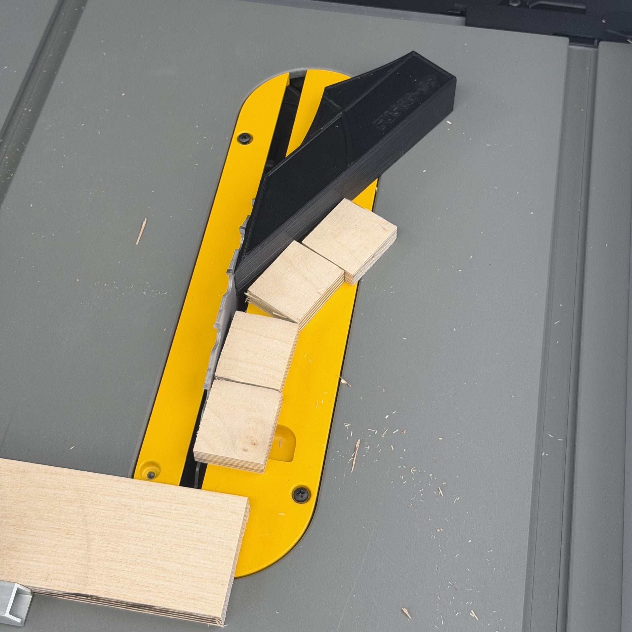 Abweiskeil für DeWalt DWE7492