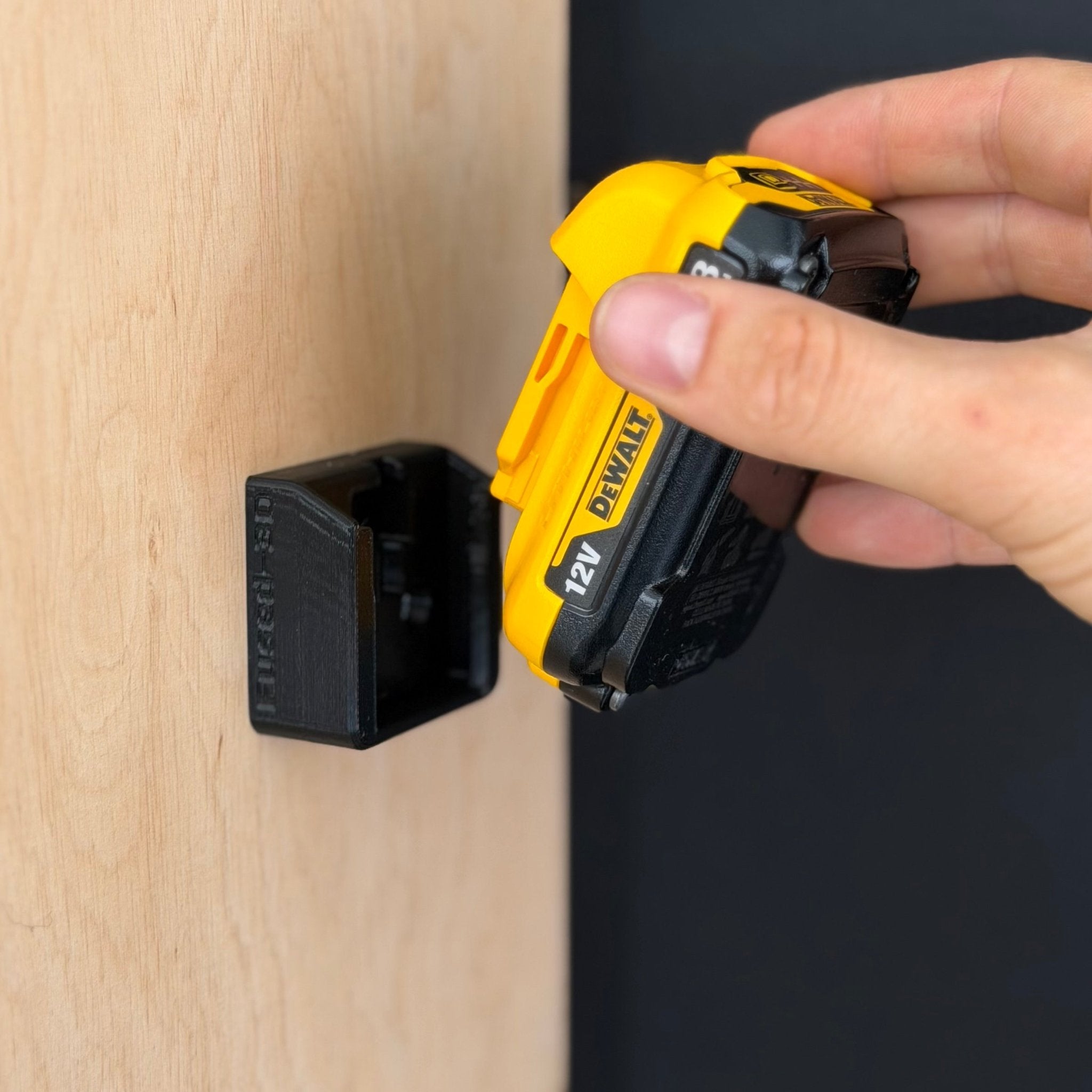 Support mural pour support de batterie DeWalt XR 12V - station d'accueil pour batterie DeWalt 12V