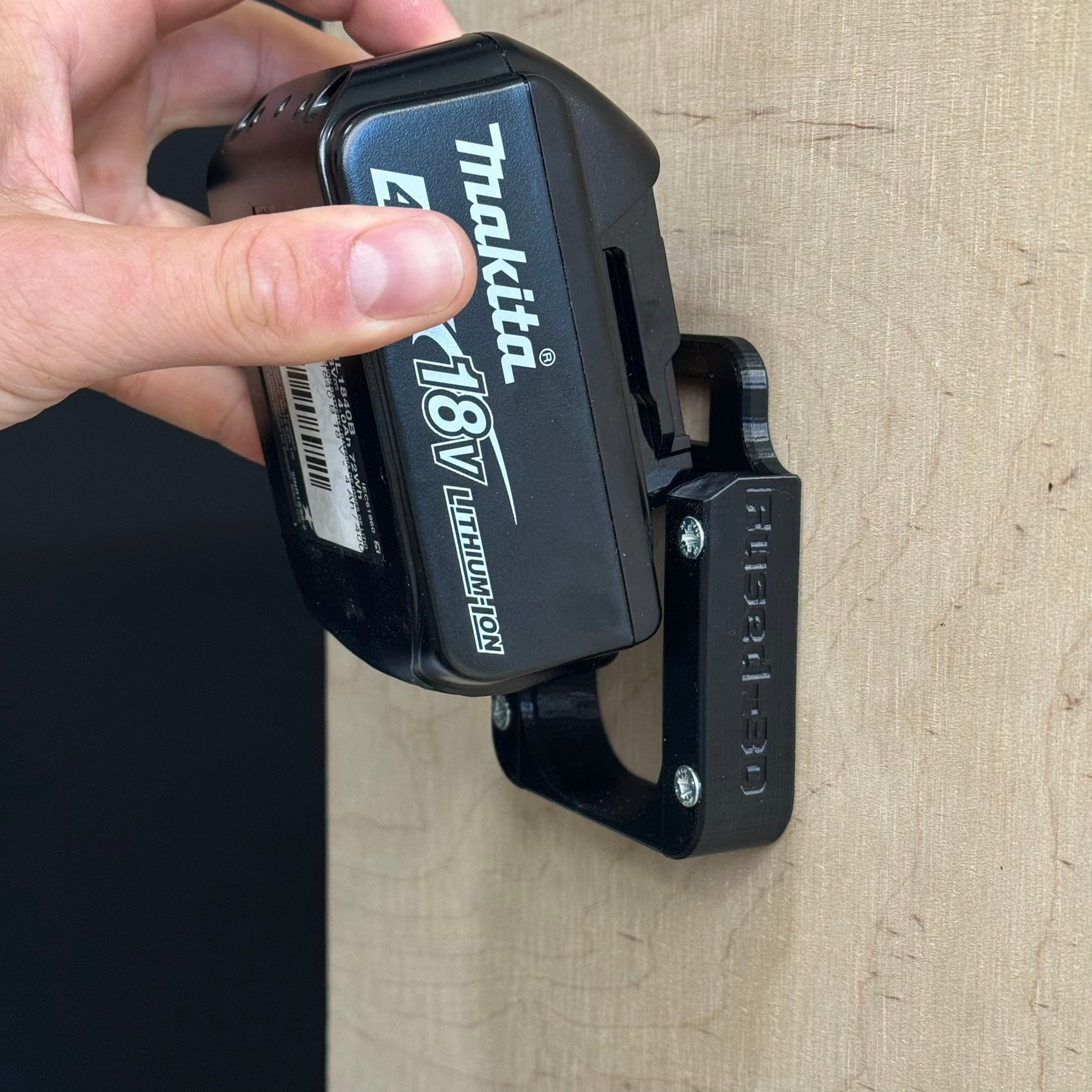Makita 18V Akkuhalter - AkkuDock Wandhalterung