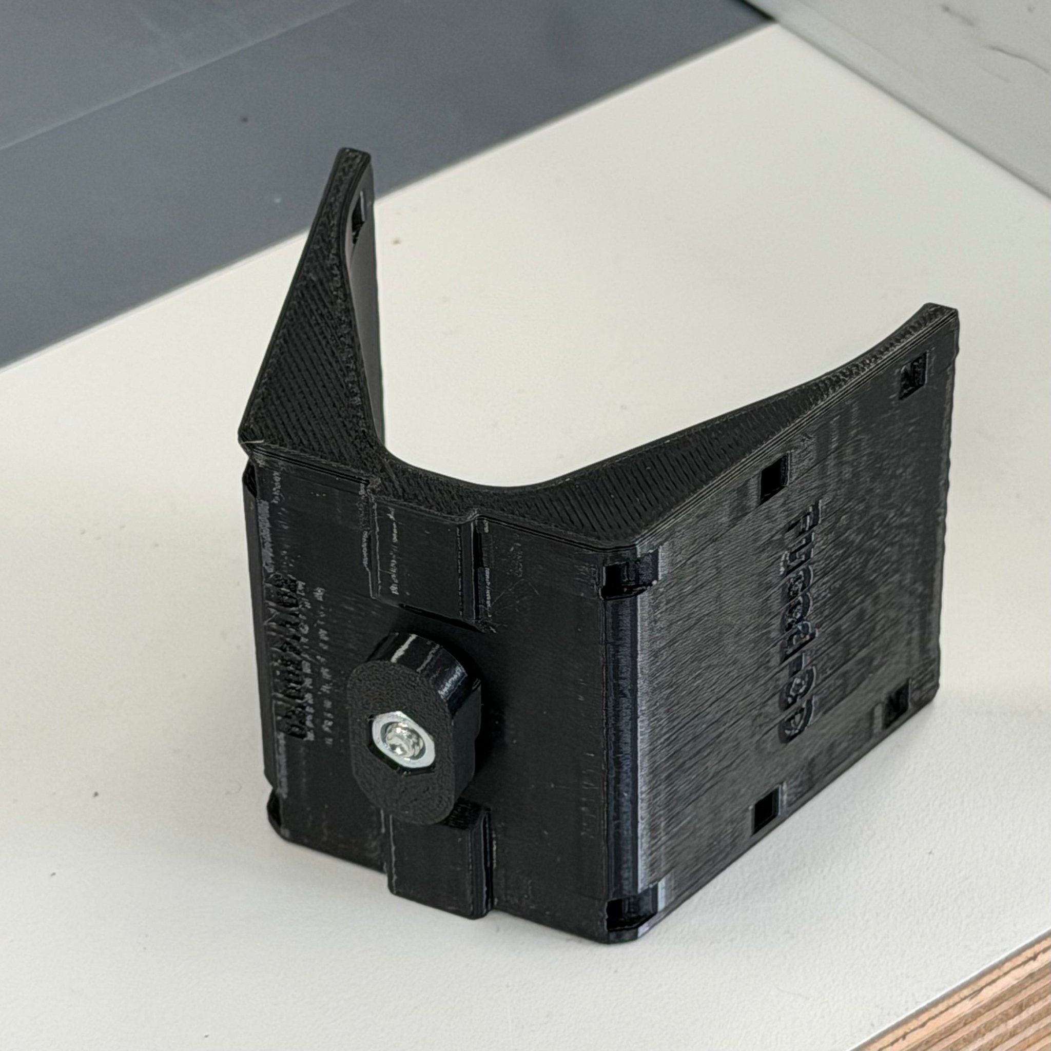 Soporte de manguera universal FlexMount para guía paralela Bosch GTS 10XC